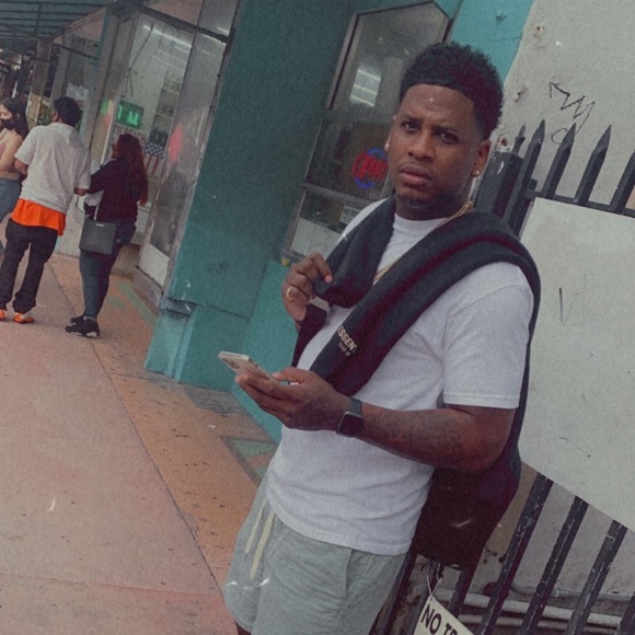 Meet your Posher, Sutherland.entertainment. - Picture 1 of 1